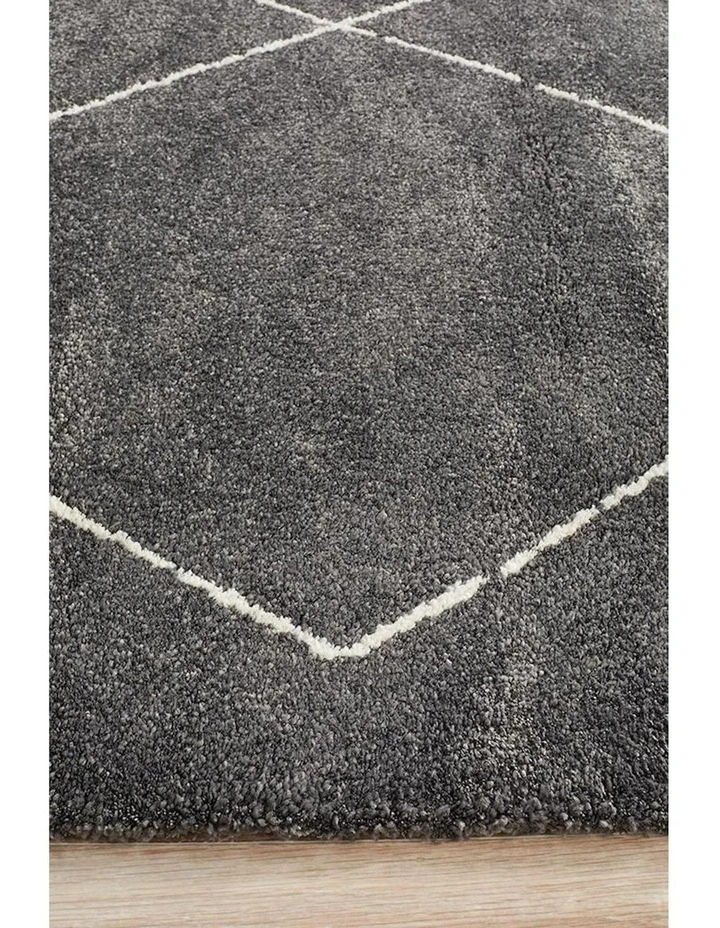 Broadway Rug 931 in Charcoal image 2