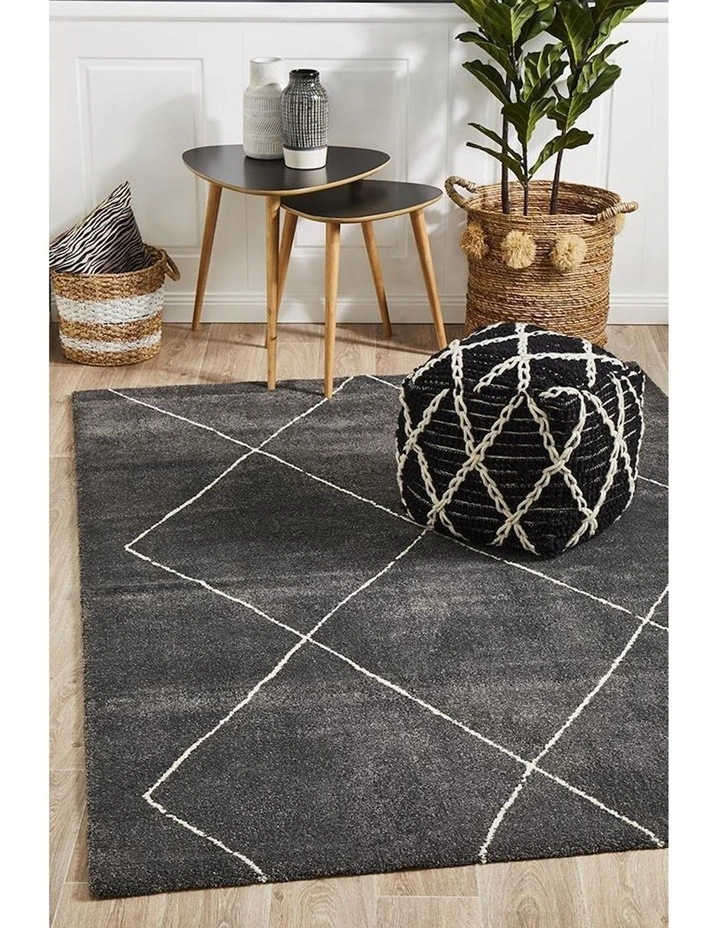Broadway Rug 931 in Charcoal image 4
