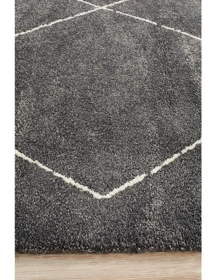 Broadway Rug 931 in Charcoal image 7