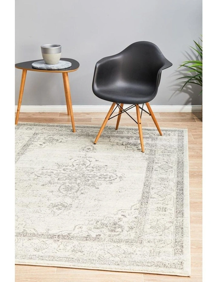 Century Rug 977 in Silver image 6