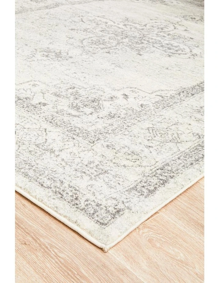 Century Rug 977 in Silver image 7