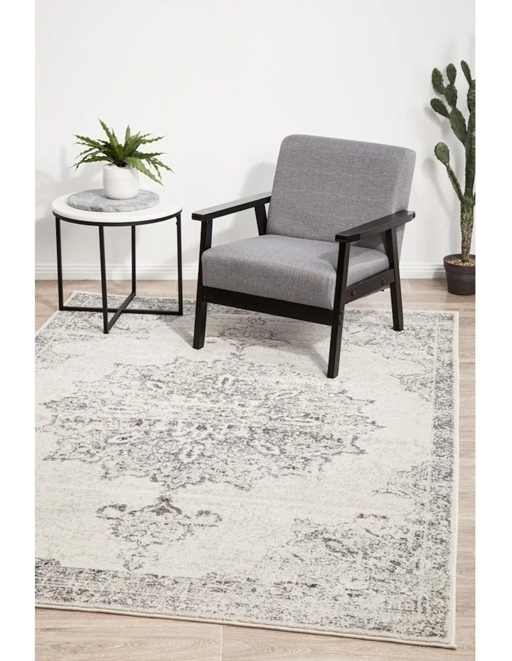 Chrome Rita Rug in Silver image 5