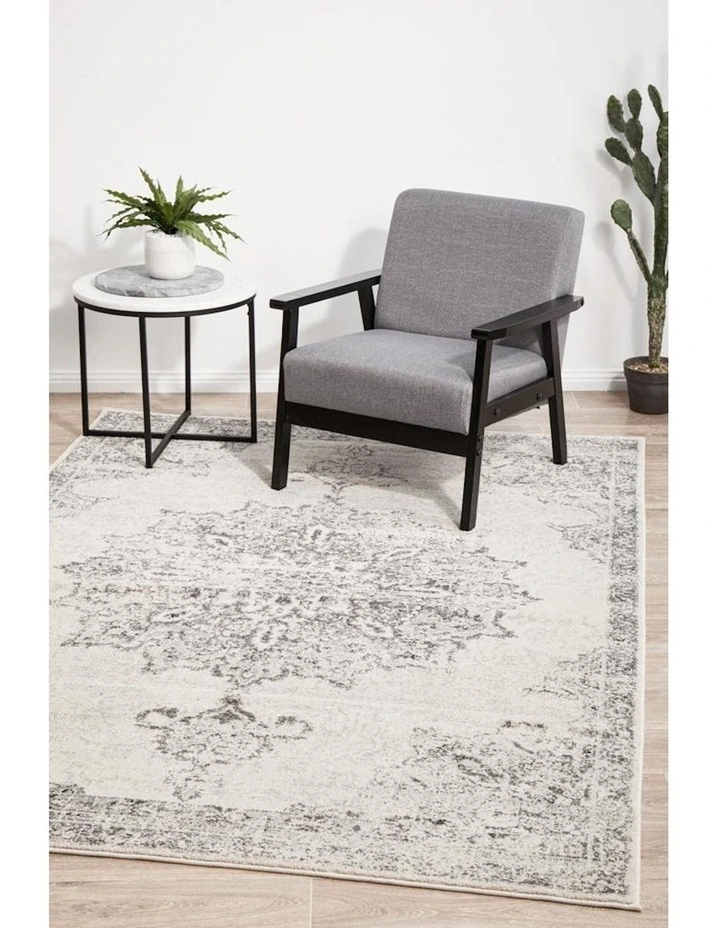 Chrome Rita Rug in Silver image 5