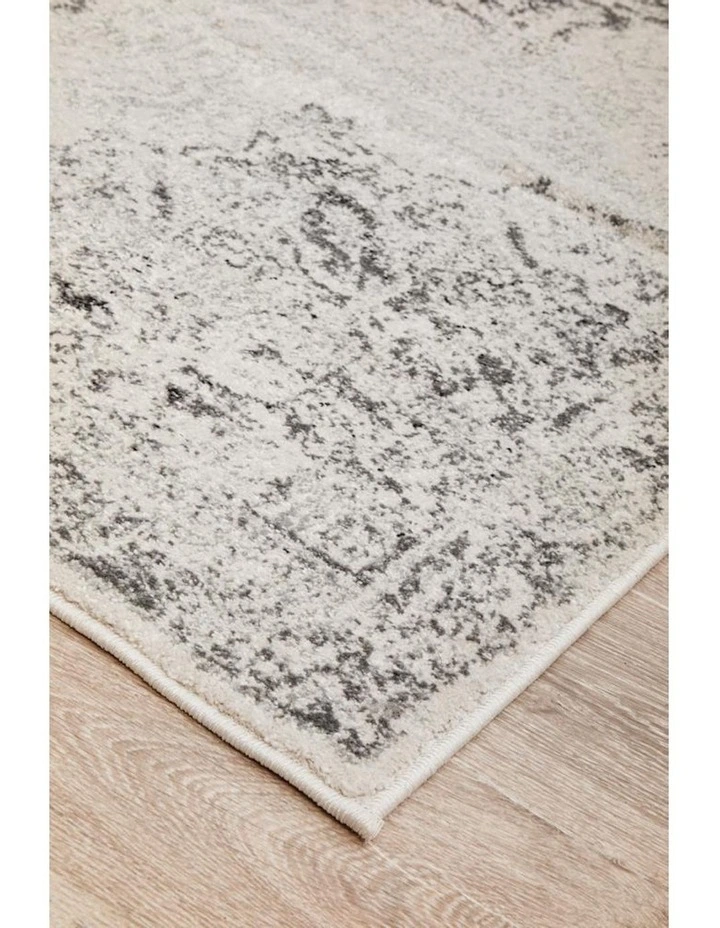 Chrome Rita Rug in Silver image 6