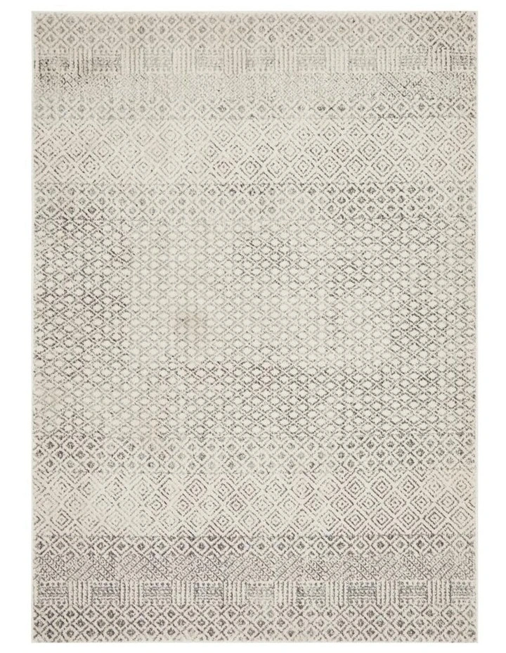 Evoke Diamond Transitional Rug in Grey image 3