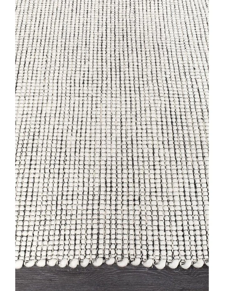 Loft Stunning Wool Rug in Black image 6