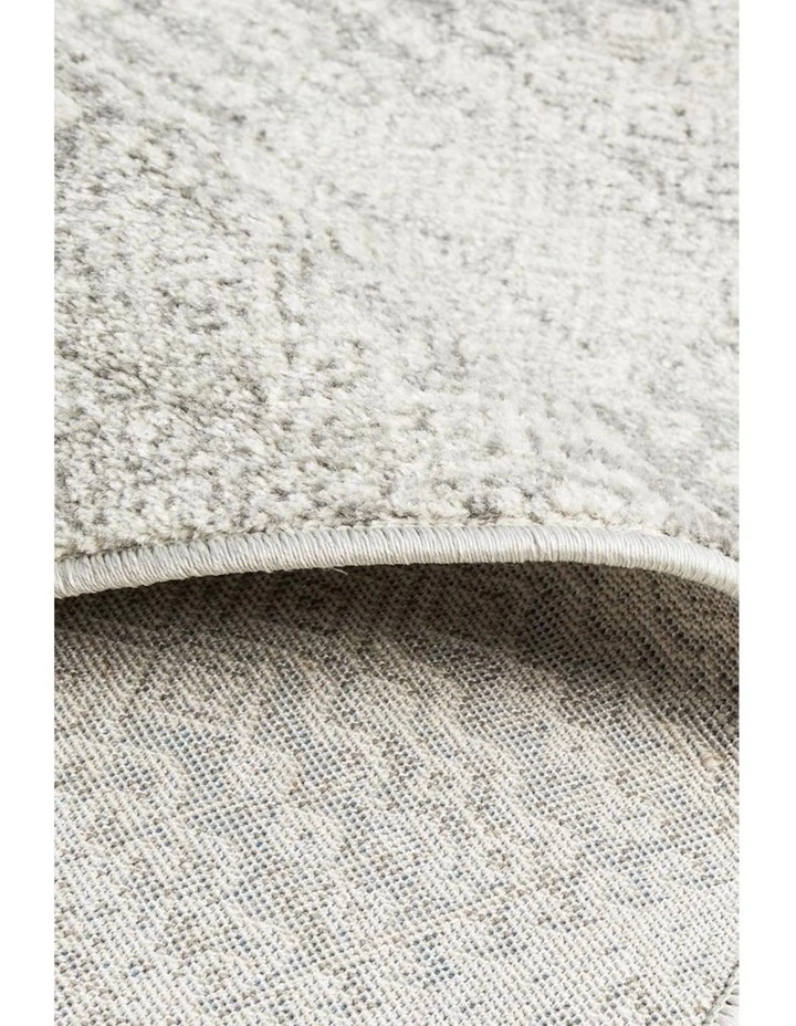 Mirage Zelda Round Rug in Silver Grey image 3