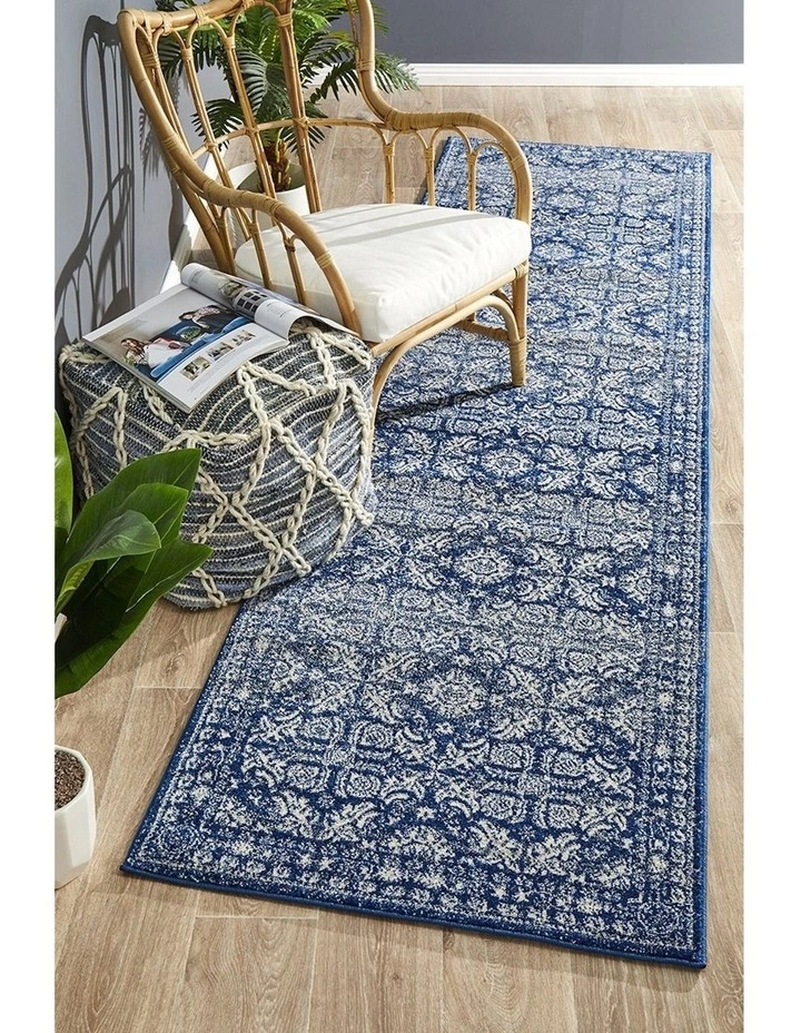 Mirage Gwyneth Stunning Transitional Rug in Navy image 3