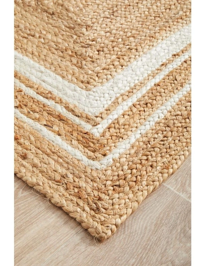 Noosa Runner Rug 111 in Natural image 5