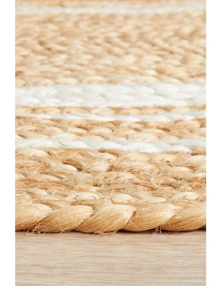 Noosa Runner Rug 111 in Natural image 7