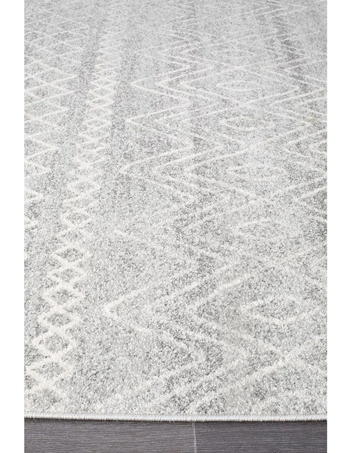 Oasis Selma Tribal Rug in Silver image 2