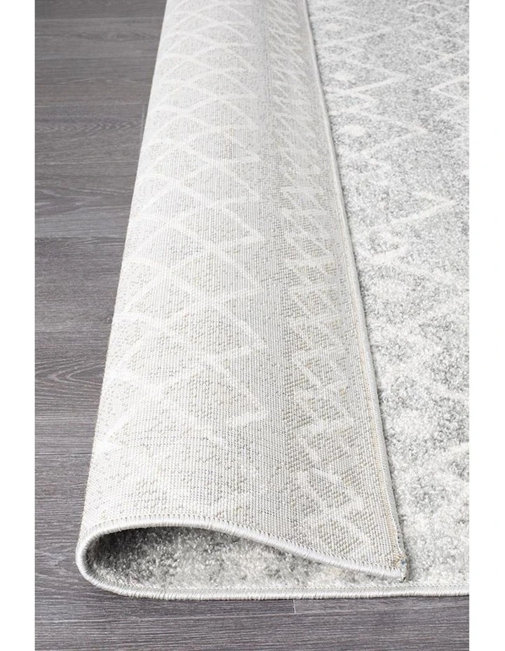 Oasis Selma Tribal Rug in Silver image 4