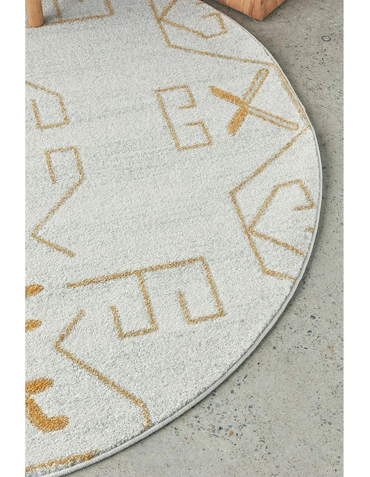 Rug Culture Paradise Cala Round Rug In White/Gold image 3