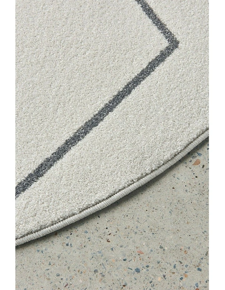 Paradise Lola Round Rug in White image 5