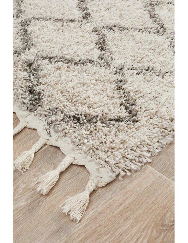 Saffron 11 Runner Rug in Natural image 3