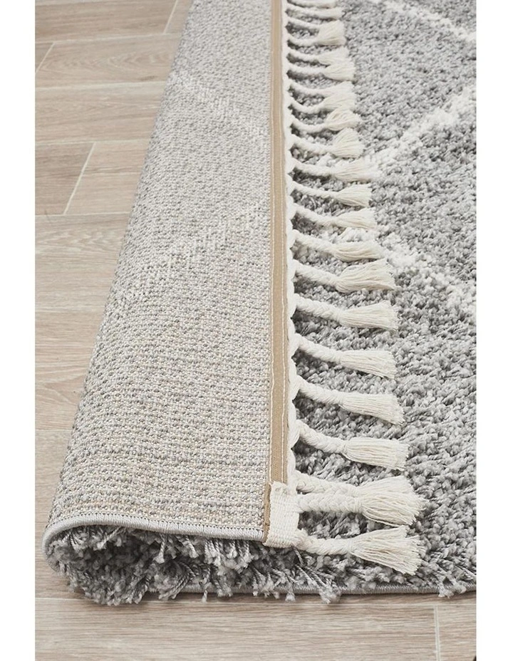 Saffron 11 Rug in Silver image 7