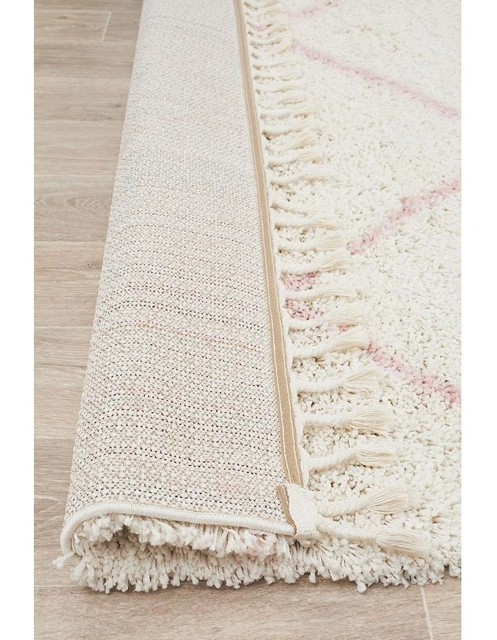 Saffron 22 Rug in White image 7