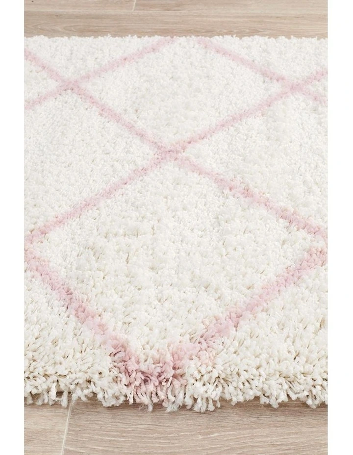 Rug Culture Saffron 22 Runner Rug In White/Pink image 5