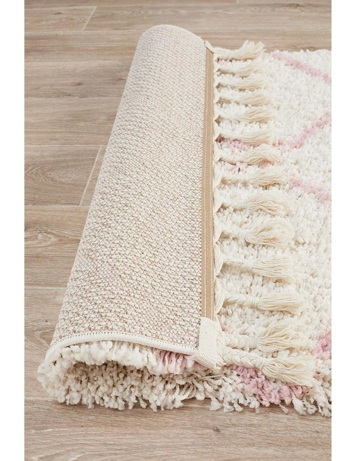 Rug Culture Saffron 22 Runner Rug In White/Pink image 7