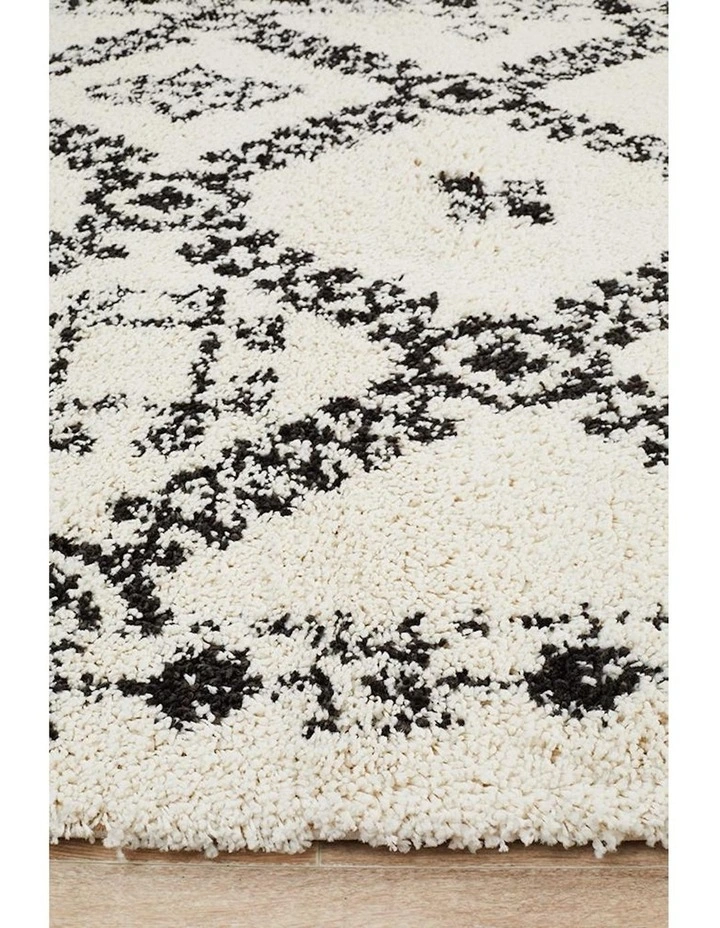 Saffron 33 Rug in White image 5