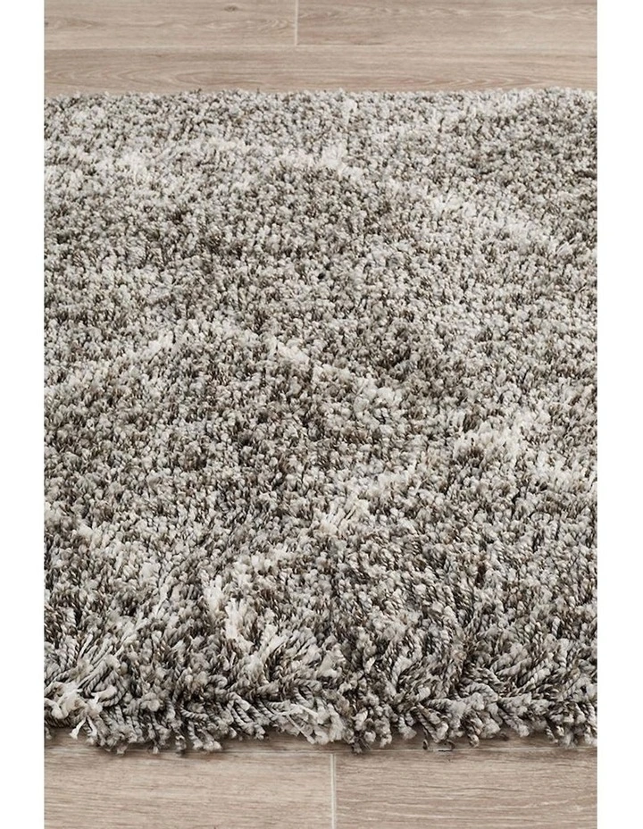 Saffron 44 Rug in Grey image 5