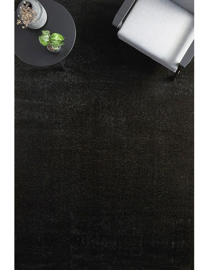 Sienna Rug in Black image 2