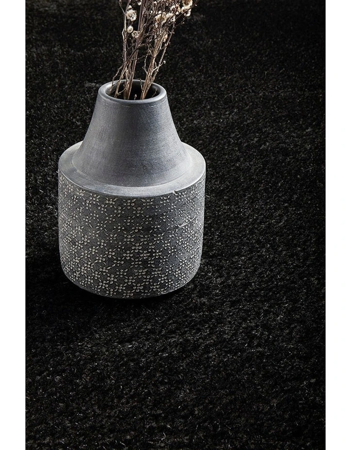 Sienna Rug in Black image 5