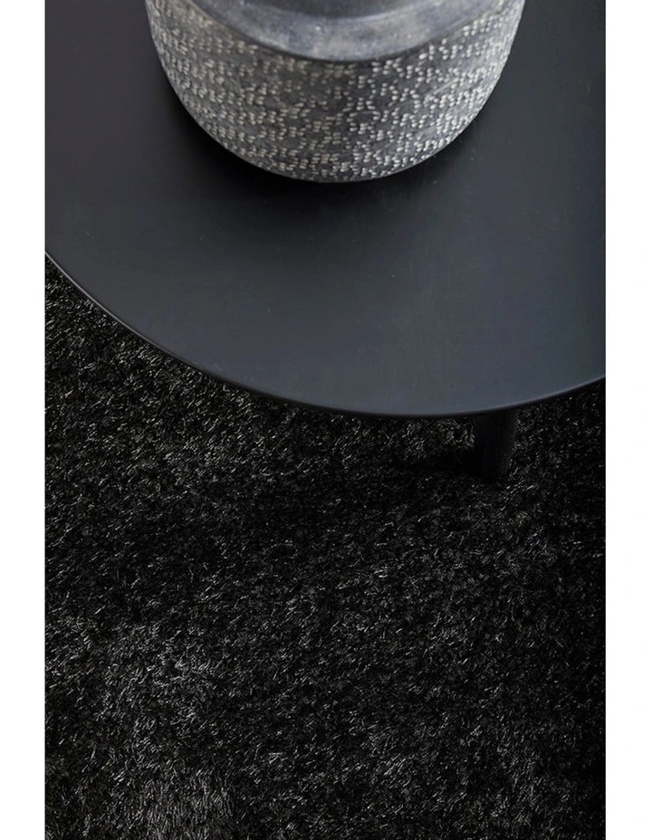 Sienna Rug in Black image 7