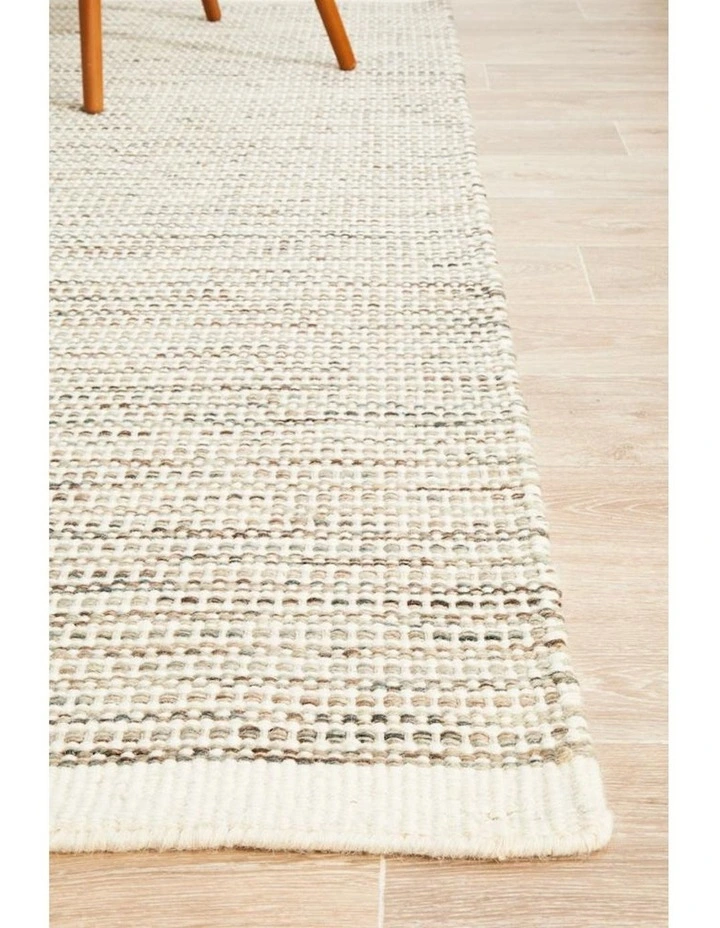 Skandinavian Rug 310 in Natural image 2