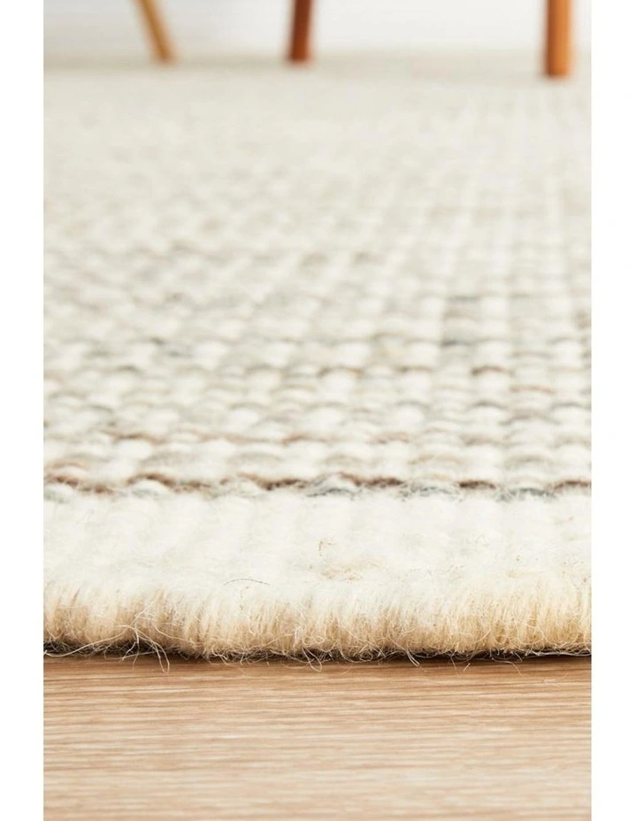 Skandinavian Rug 310 in Natural image 3