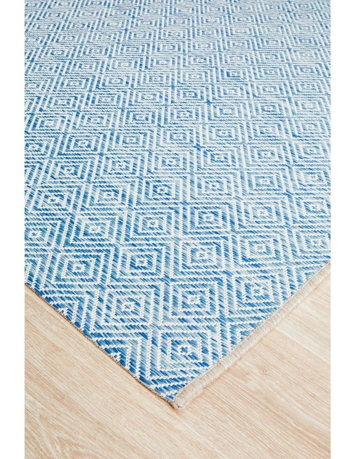 Terrace Rug 5500 in Blue image 4