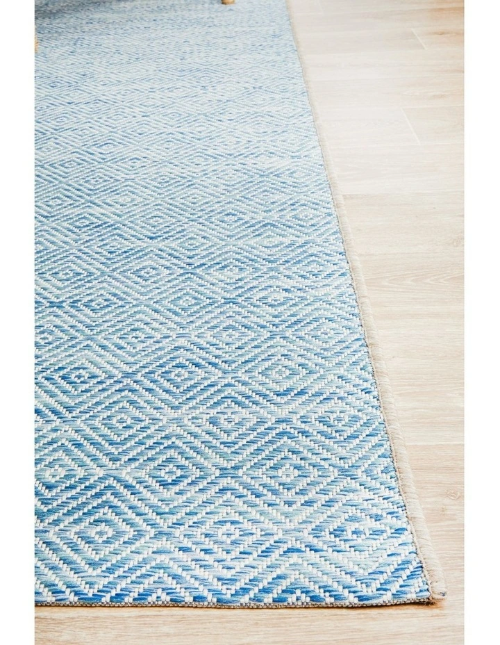 Terrace Rug 5500 in Blue image 5