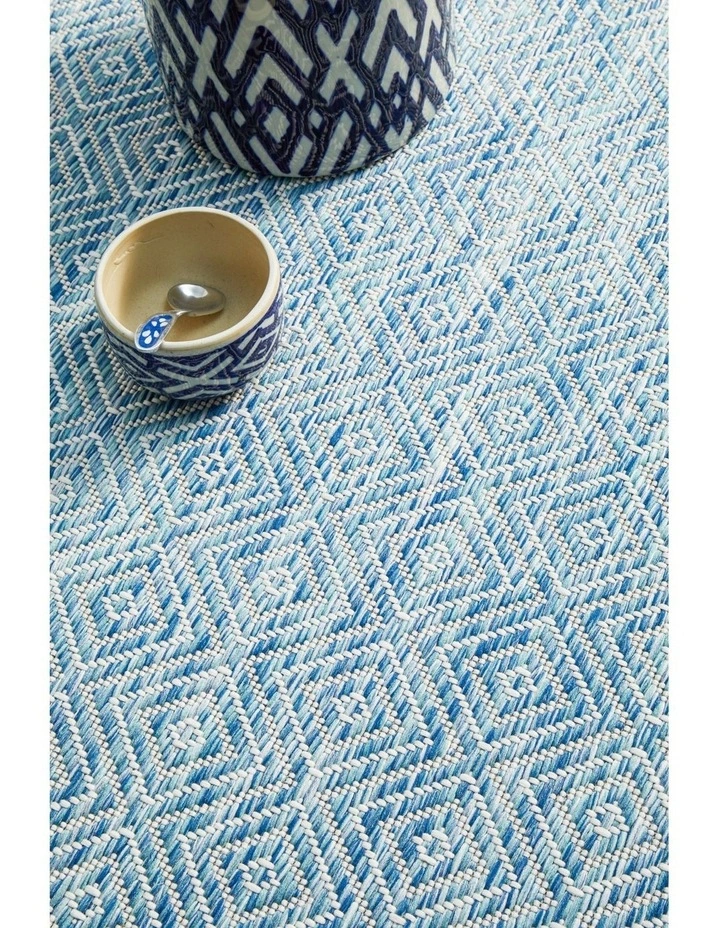 Terrace Rug 5500 in Blue image 7