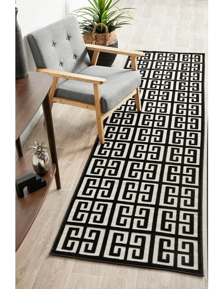 York Brenda Black & Gold Rug image 2