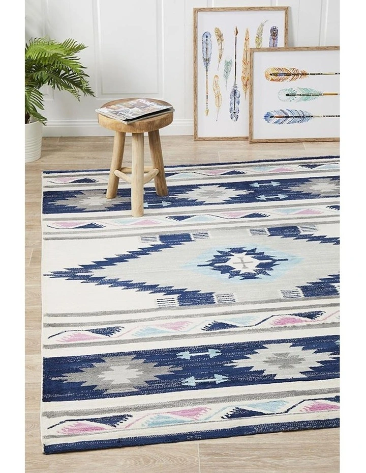 Zanzibar Rug 761 in Navy image 2