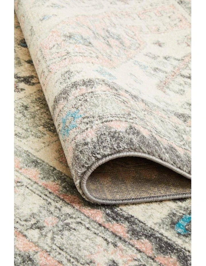 Avenue Rug 704 in Multi image 3