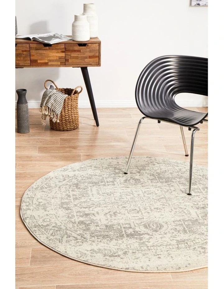 Evoke Dream Transitional Round Rug in White Silver image 6