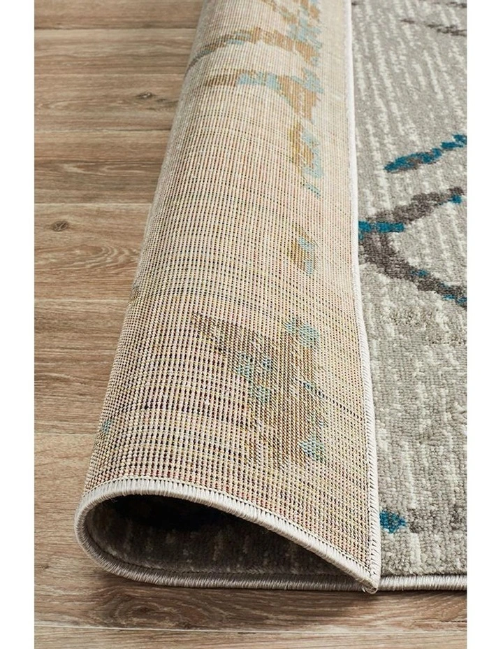 Metro Contemporary Diamond Rug in Blue image 3
