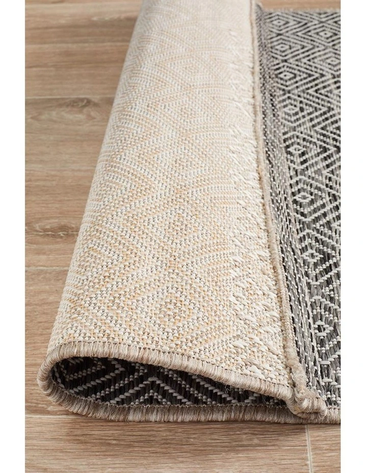 Terrace 5500 Rug in Grey image 5