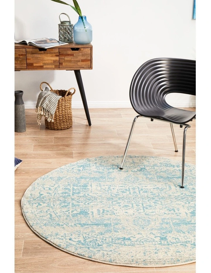 Evoke 253 Round Rug in White image 4