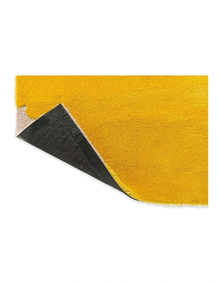 Iso Unikko Rug in Yellow image 6