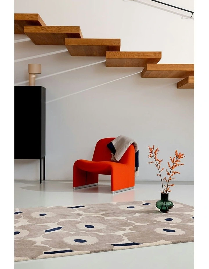 Unikko Rug in Greige image 2