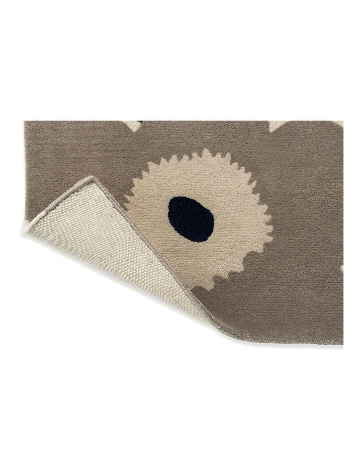 Unikko Rug in Greige image 7