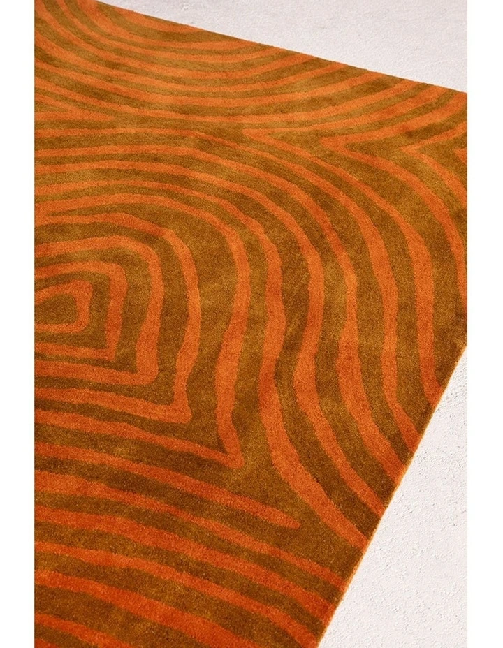 Decor Groove Rug in Burnt Orange image 3