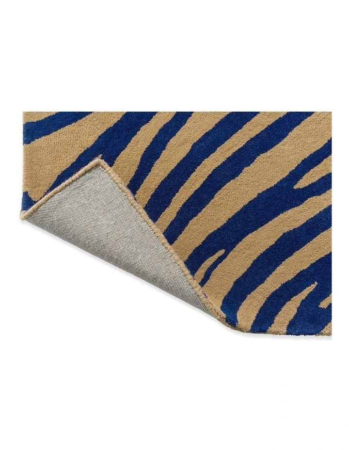 Decor Groove Rug in Electric Blue image 7