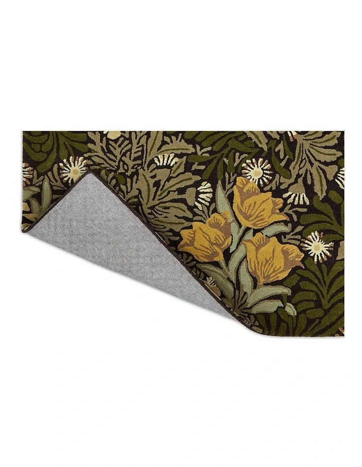 Bower Twining Rug in Vine Green image 7