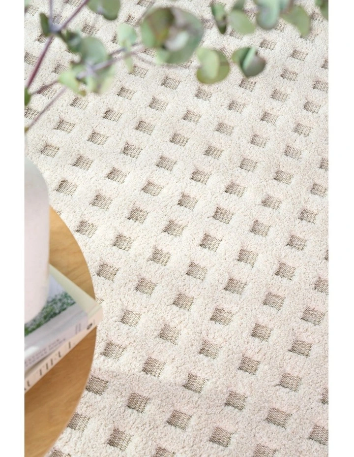 Villa Raine Rug in Natural image 3