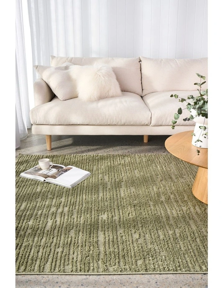 Envy Suri Rug in Green image 2