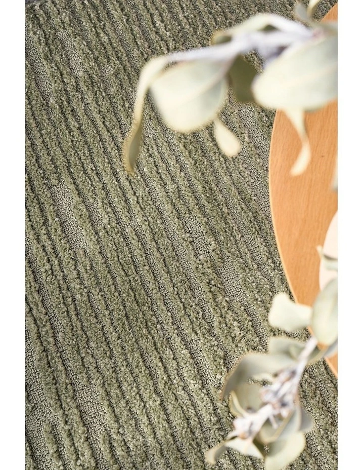 Envy Suri Rug in Green image 3