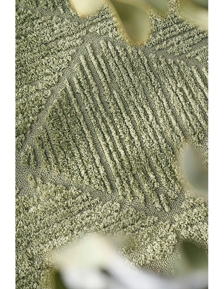 Envy Shilo Rug in Green image 3